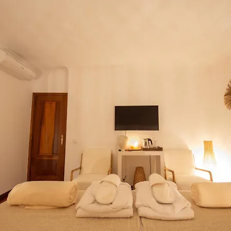 Pietra Eco Penzion Estoril